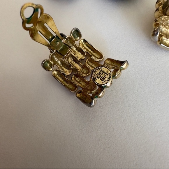 Vintage Givenchy Weave Clip On Earrings Kenneth Lane Shrimp 2 Pairs Gold Silver - Picture 2 of 11